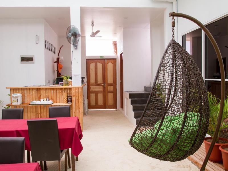 Royal Pearl Inn Maafushi Ngoại thất bức ảnh