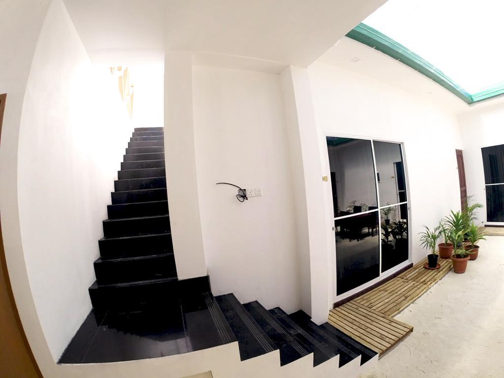 Royal Pearl Inn Maafushi Ngoại thất bức ảnh