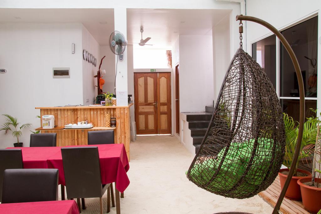 Royal Pearl Inn Maafushi Ngoại thất bức ảnh
